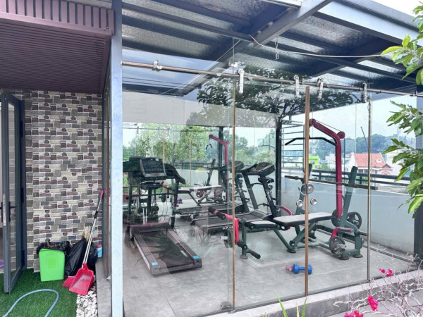 NHÀ 5 TẦNG ĐƯỜNG 10 TAM BÌNH 10.5 TỶ