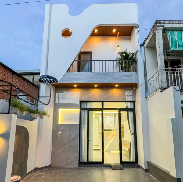 NHÀ ĐẸP – GIÁ TỐT – GẦN CHỢ  BÌNH CHÁNH - 2 TẦNG 4PN GIÁ NHỈNH 2 TỶ