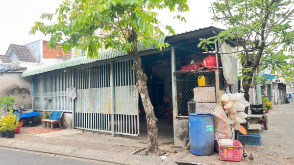 BÁN NHÀ ĐẤT TẠI HÓC MÔN, DT 177M2, SẴN SỔ, CHỈ 3.8 TỶ. LH: 0765659378
