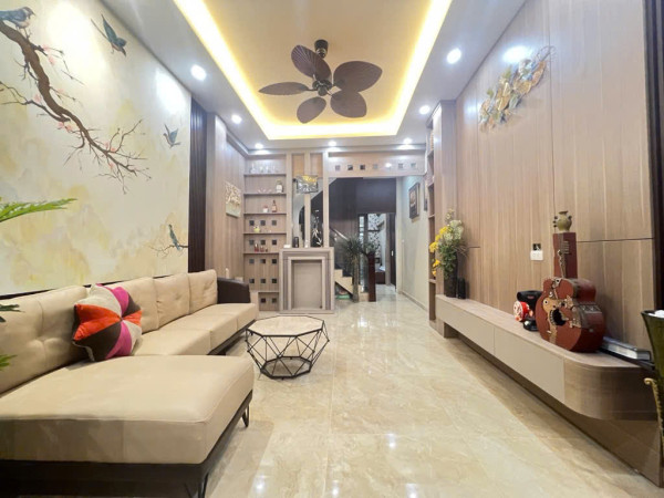 hot nhât khu vực luôn anh chị ạ  _
🔥 Căn góc Văn Chương 3 mặt thoáng sáng, ở sướng.

- Ai đang
