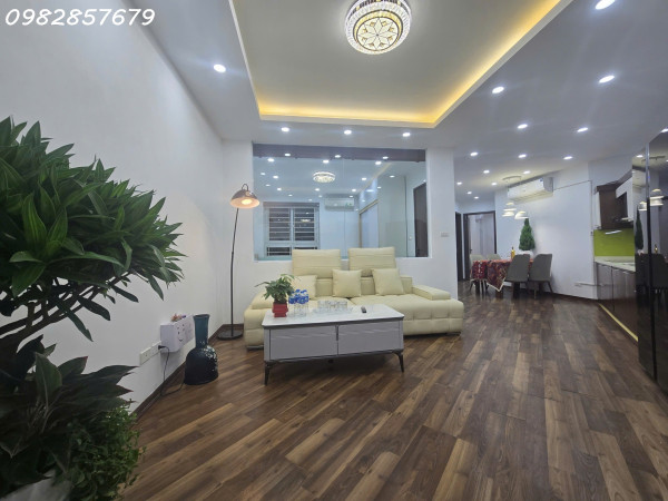 Chính chủ gửi  bán CH Phú Gia Residence Nguyễn Huy Tưởng 103m2 3PN full đồ đẹp