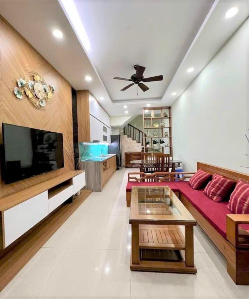 Bán nhà riêng phố Sơn Tây Ba Đình, gần phố, 7 tầng thang máy, 38m2, 4 ngủ, 13.5 tỷ