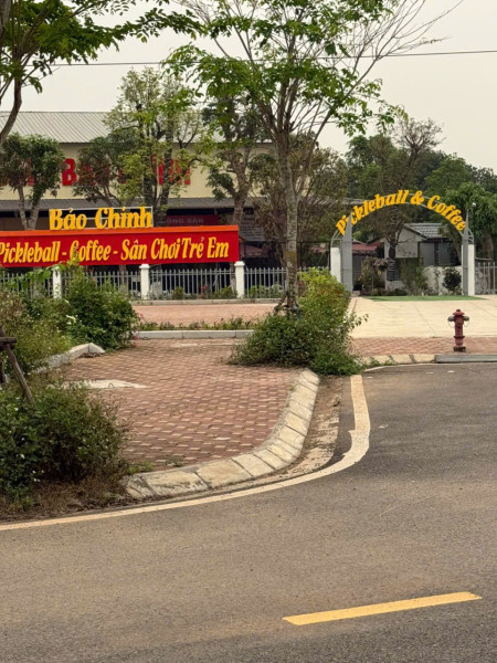 100M PHÚ CÁT CŨ THÔN 7 ĐỐI DIỆN TÁI ĐỊNH CƯ VAI RÉO CẦN BÁN GẤP