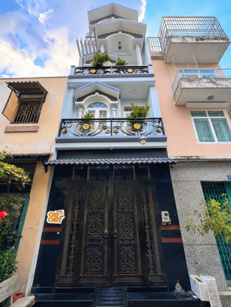 BÁN ĐẤT TẶNG BIỆT THỰ SÂN VƯỜN 3 TẦNG -BIỂN MỸ KHÊ- TRỤC NGUYỄN VĂN THOẠI