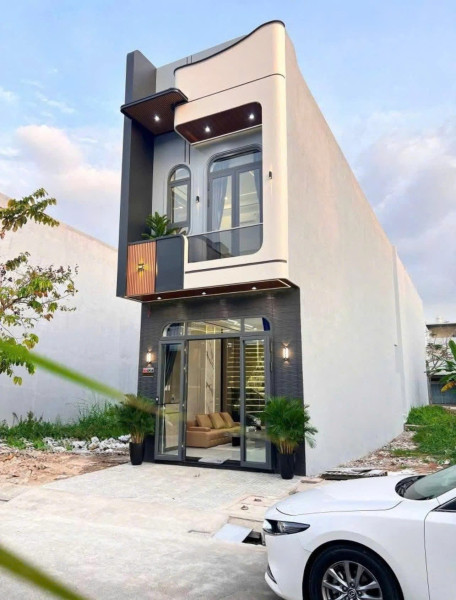 NHÀ ĐẸP THỦ DẦU MỘT - 1 TRỆT 1 LẦU - THIẾT KẾ SANG TRỌNG - CÓ CHỖ ĐẬU XE Ô TÔ