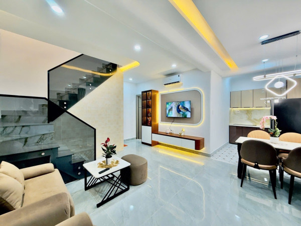 THÍCH QUẢNG ĐỨC - PN - XE HƠI CÁCH 10M - 2 TẦNG - 3PN (1PN TRỆT) FULL NT - DT 37M² SỔ A4 - 6 .2 T·