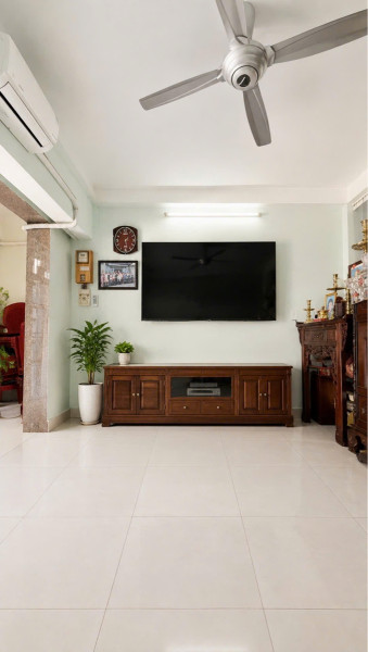 NHÀ 3 TẦNG - HẺM XE HƠI - GIÁP TÊN LỬA