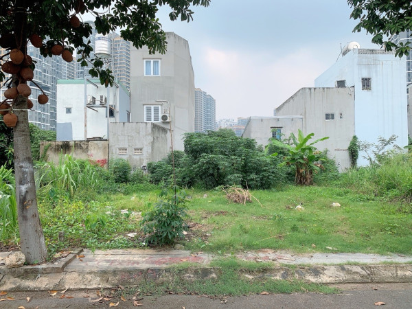 LÔ ĐẤT SIÊU ĐẸP NGAY  VINHOMES GRAND PARK QUẬN 9 - ĐƯỜNG 8M 51M2 CHỈ 3.3 TỎI