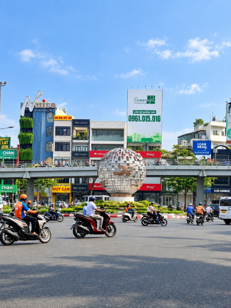 Ngay VÒNG XOAY LĂNG CHA CẢ - xe hơi ngủ nhà, 4.76 x 14.10 | 5 tầng | Ở, KINH DOANH TUYỆT VỜI.