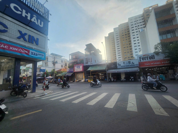 Bán nhà mặt phố tại Đường Gò Cẩm Đệm, Phường 10, Quận Tân Bình, TP HCM giá 13 tỷ