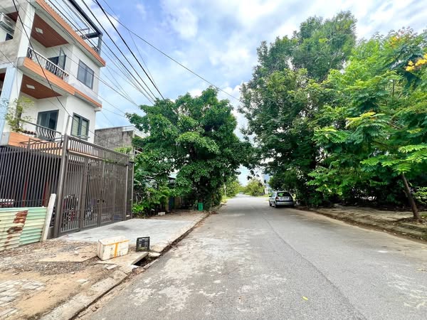 Bán đất Lê Văn Quý đường 7m5 biển Phạm Văn Đồng