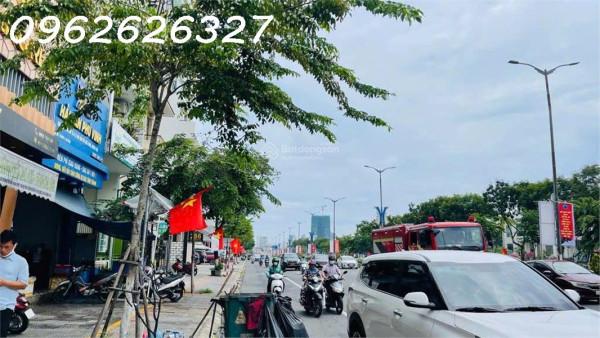 Bán đất Lê Văn Quý đường 7m5 biển Phạm Văn Đồng