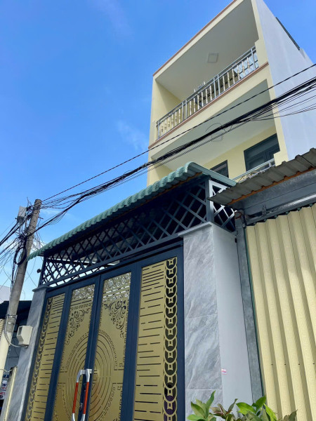 Nhà 4 tầng, 1 xẹt Đỗ Xuân Hợp, Phước Long B (Q9 cũ), đối diện chợ, 4 phòng ngủ, nhỉnh 5 tỷ