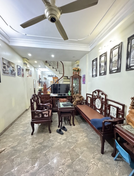 Nhà Lạc Trung 15m ô tô dừng đỗ 40m2 4 tầng 10.5 tỷ